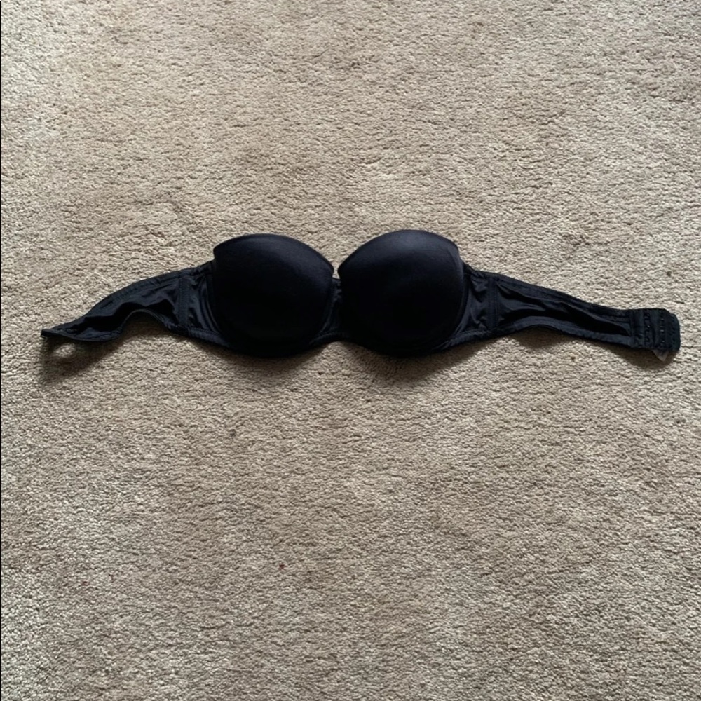 Victoria Secret strapless bra